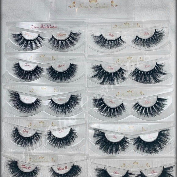 Makeup - Picture 2 of 2